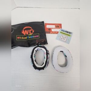 Wicked Cushions WC FreeZe Style:90s White EPOS/Sennheiser Compatible NIB